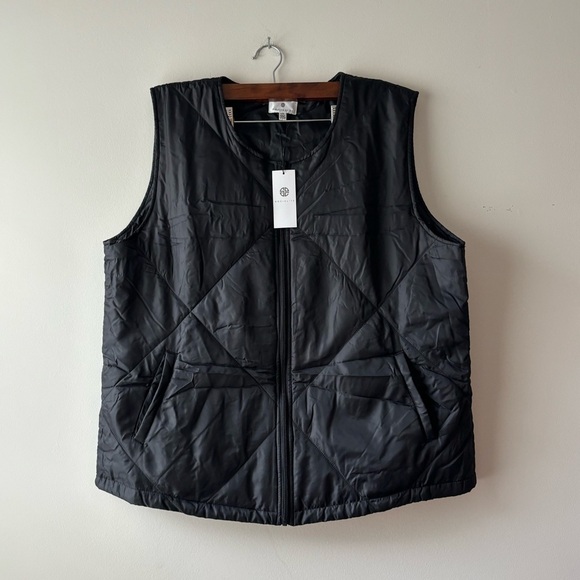 NWT Socialite black zip up vest size‎ l/xl - Picture 1 of 6